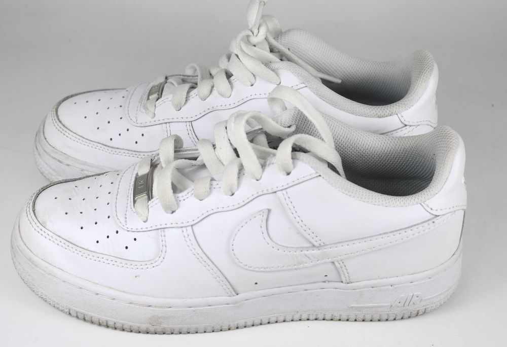 Używane Nike Air Force 1 LE FV5951 roz. 38
