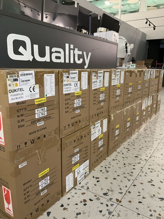 Портативна зарядна станція Oukitel P1000E Plus 1800Вт 1024Wh