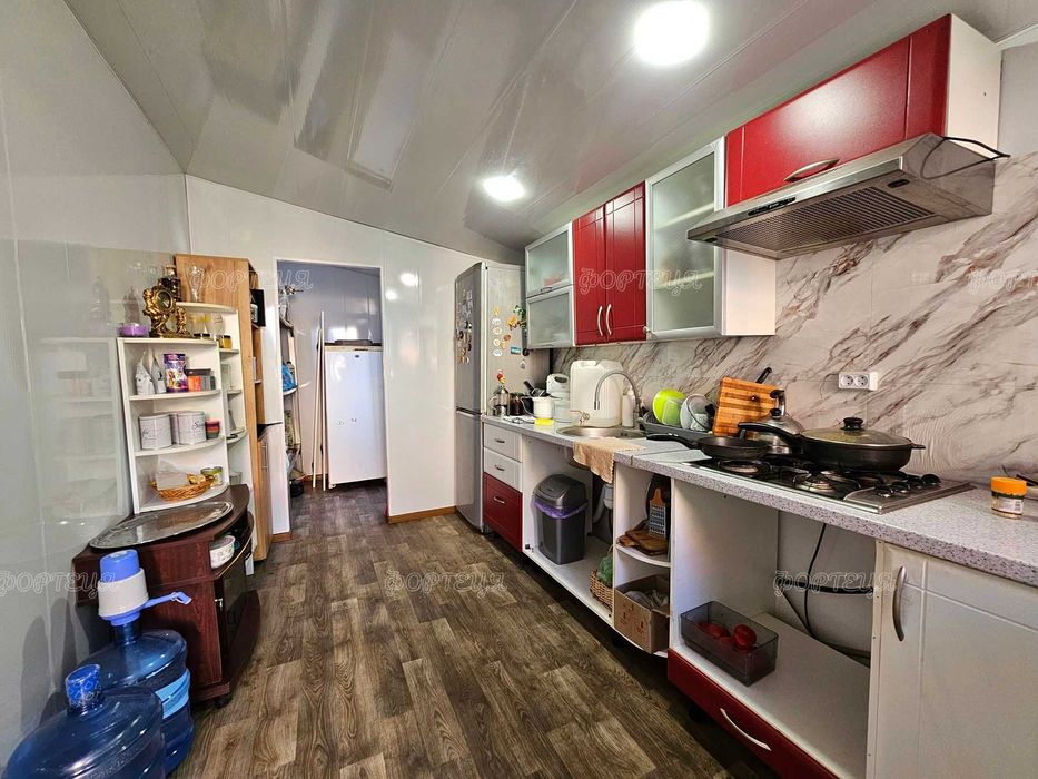 Продаж житлового будинку у Підгородному, поруч  школа