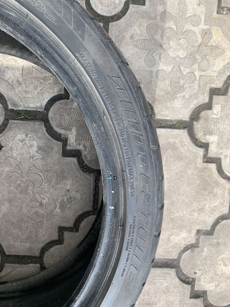 Резина (шина) Bridgestone 225/40z r18 88Y
