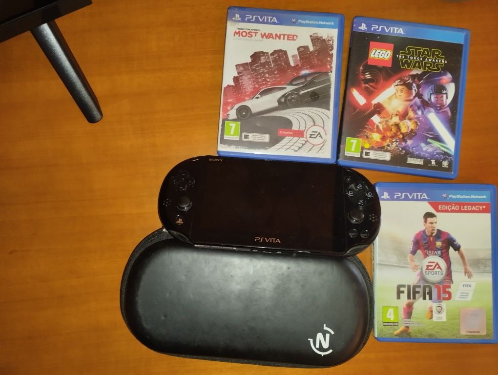 Ps vita como nova + 3 jogos