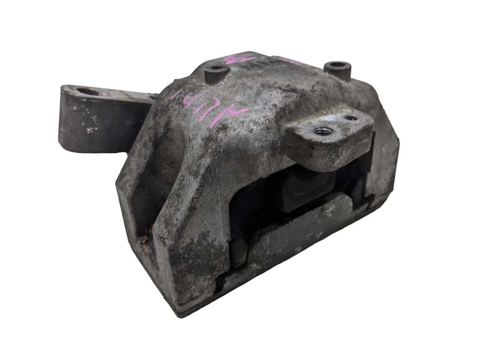 Volkswagen Golf IV Audi A3 8L 1.8 1.9 TDI  Poduszka Łapa Silnika Prawa