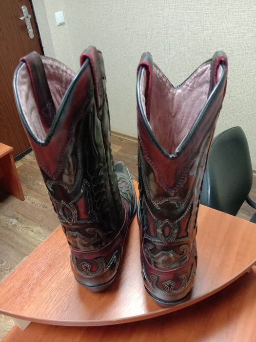 Ковбойские сапоги 42- размер