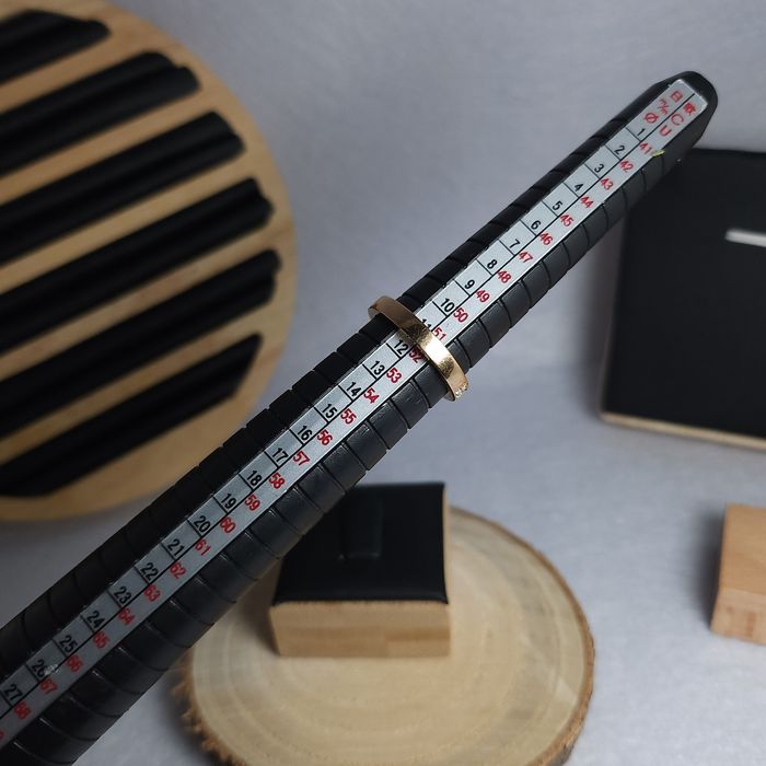 Anel Ouro e 12 Diamantes 19.2kt