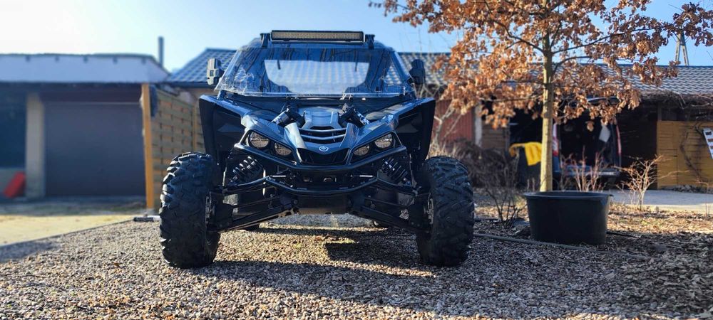 Yamaha YXZ 1000r 2018r side by side car