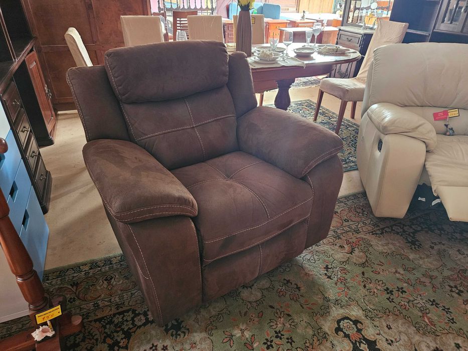 Excelente sofá relax - Marca Cheers - óptimo estado geral