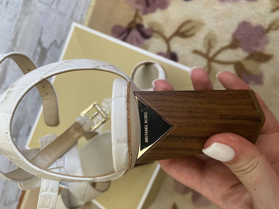 Босоніжки Michael Kors