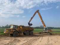 Usługi koparką long 17,5m, roboty ziemne, czyszczenie stawów