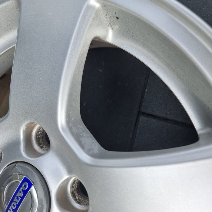 Felgi VOLVO OE 15" 6Jx15 5x108 ET46 V50 C30 C70 S40 II