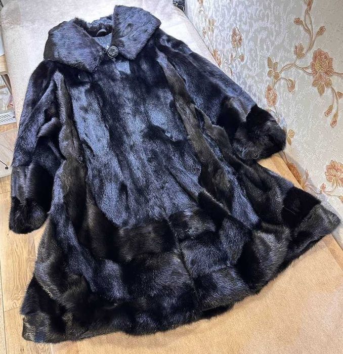 Элегантная норковая шуба 100% натуральный мех.