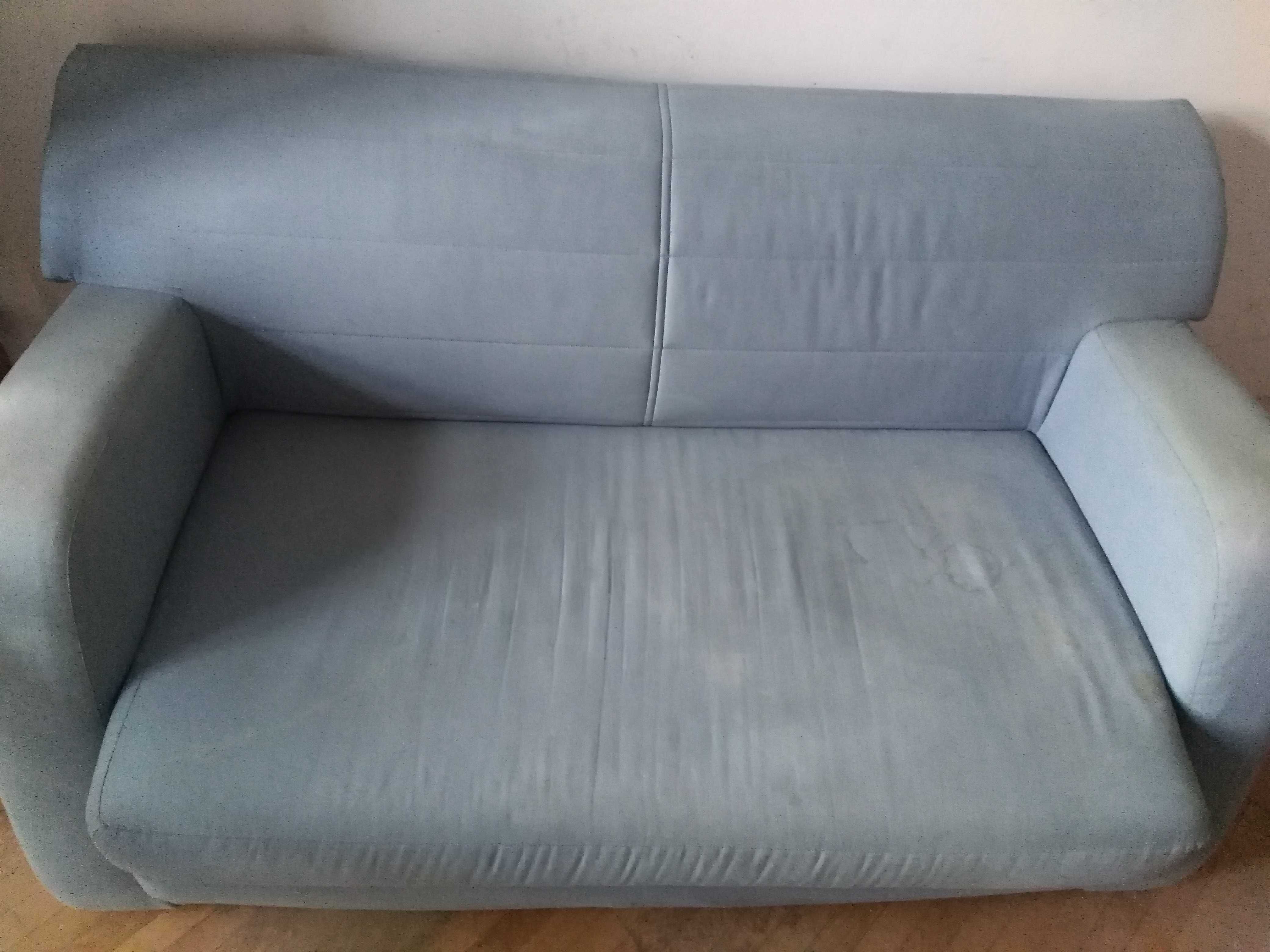 Sofa dwuosobowa rozkładana używana