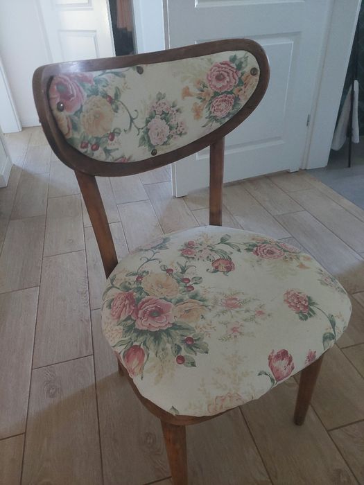 Stare krzesło zapraszam