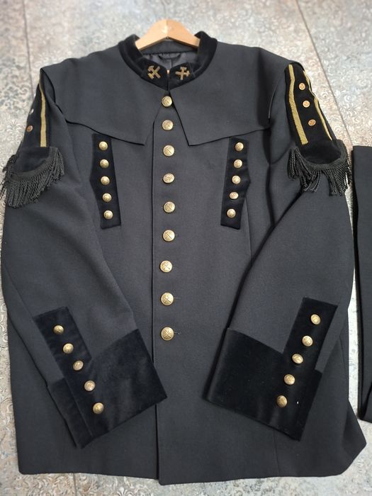 Mundur górniczy,  plaszcz i czako