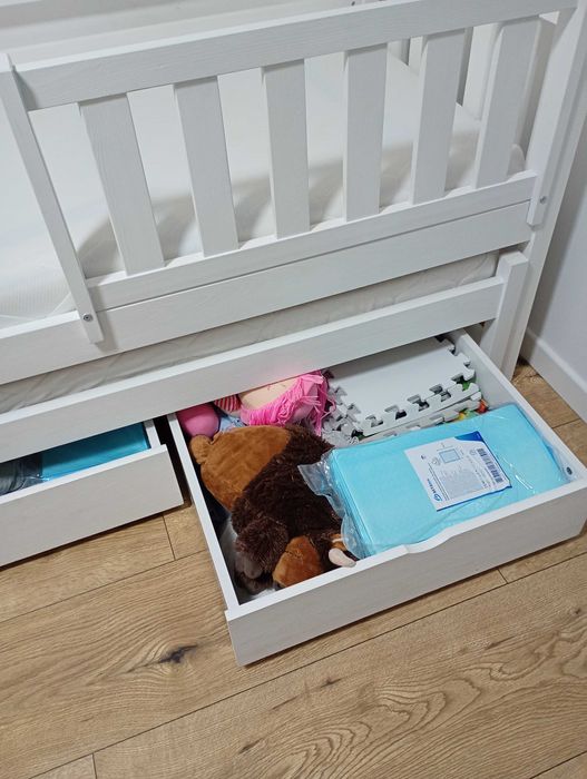 Łóżko dwupiętrowe z szufladami. 2 materace w zestawie