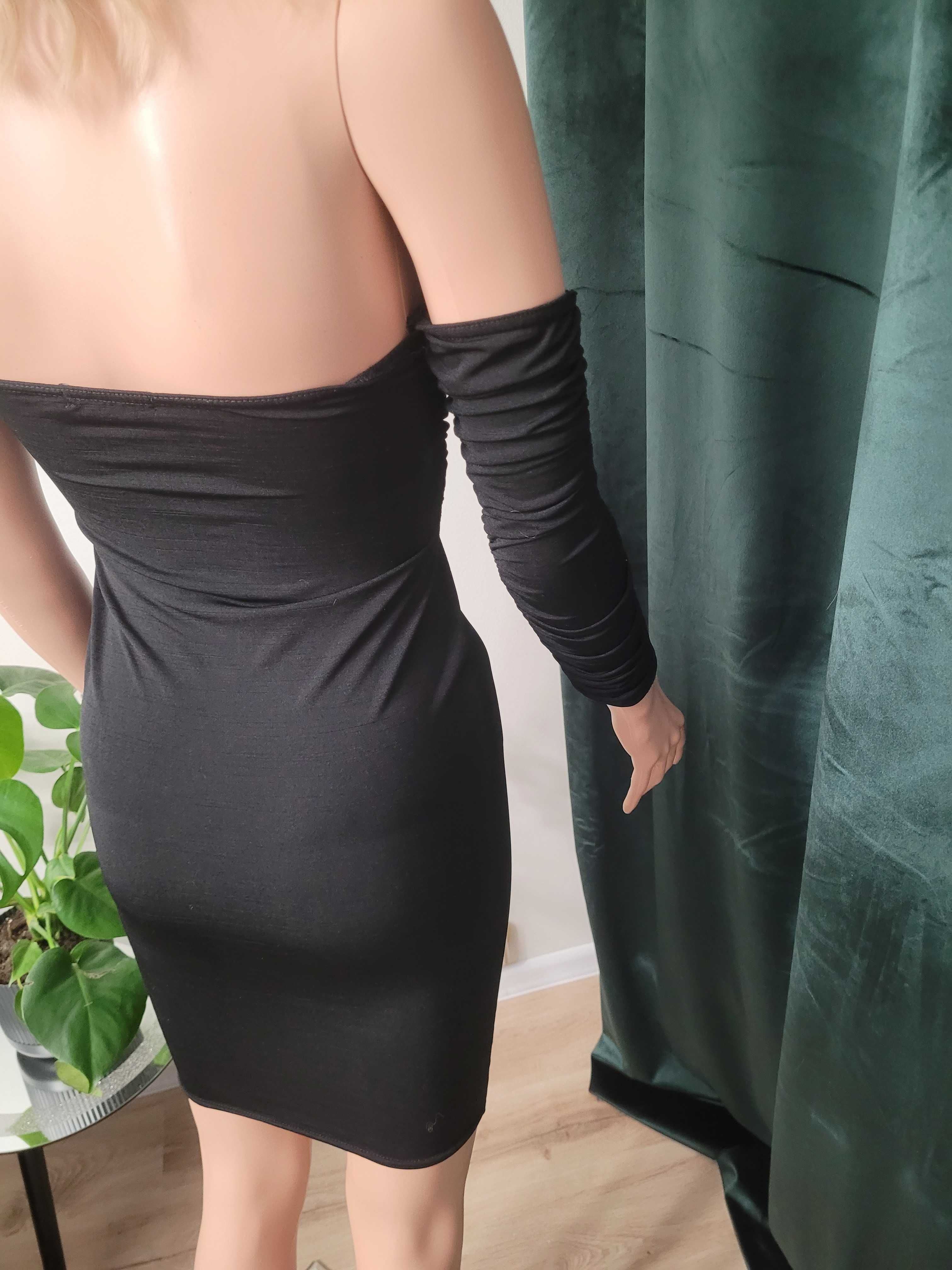 Sukienka mała czarna obcisla z jednym rękawem rozmiar S