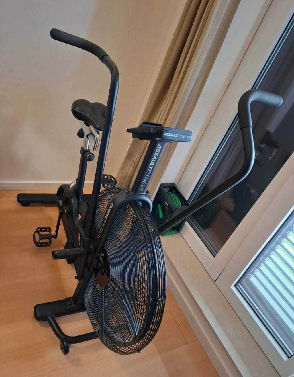 Bike assault air bike
