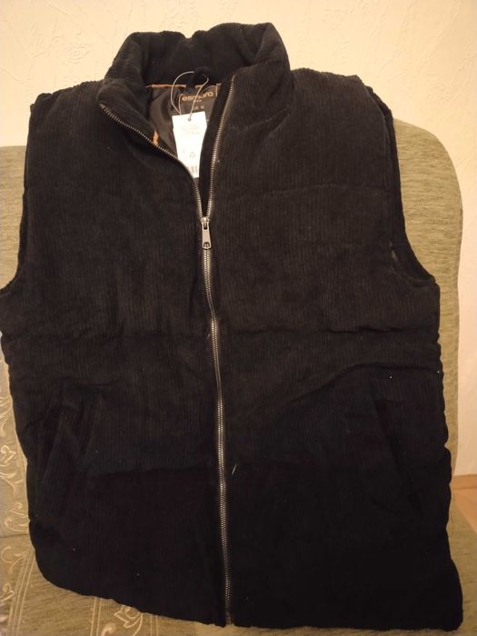Ciepły, stylowy, sztruksowy bezrękawnik męski r.M