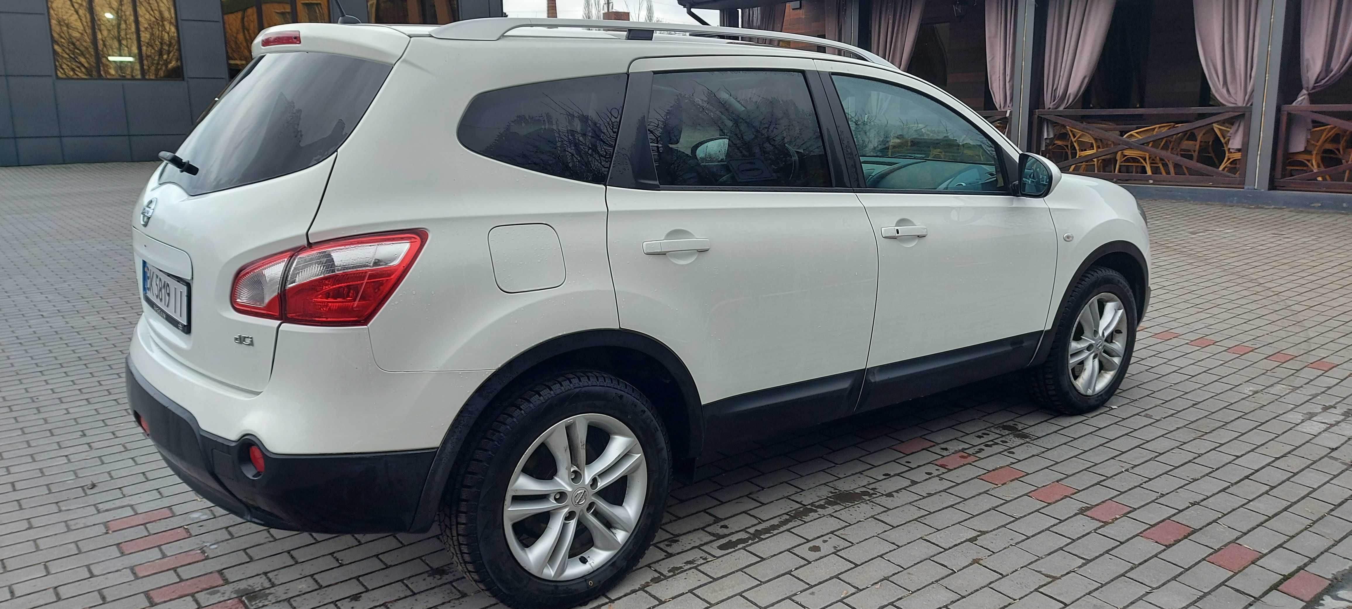 Nissan Qashqai+2 (2010 2.0 Дизель)