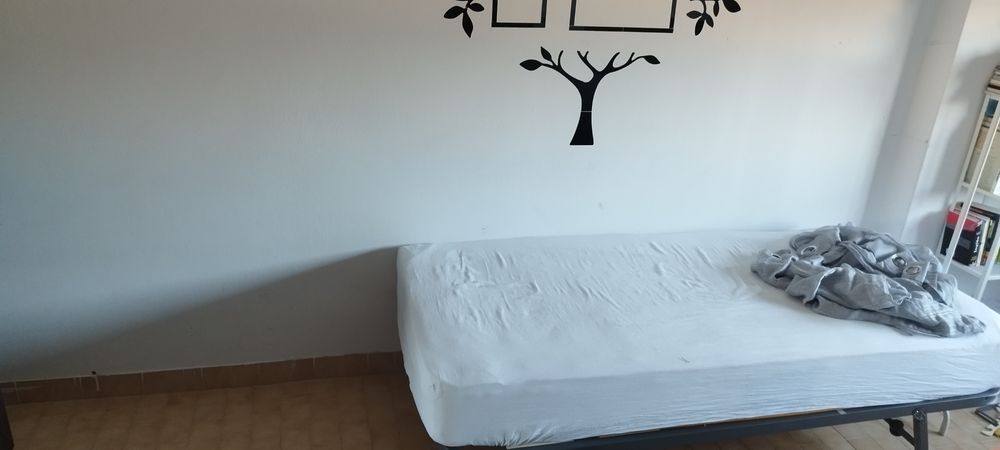 Quarto duplo ou single para alugar - Belas