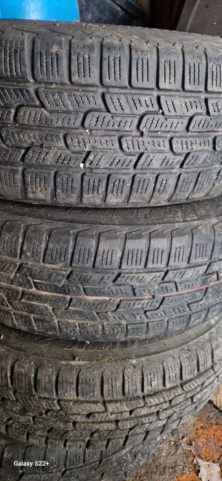 Opony zimowe Firestone