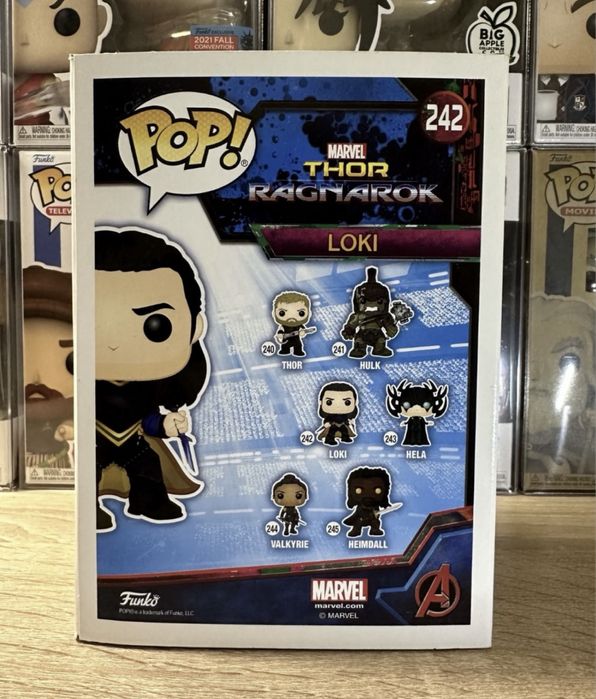 Funko Pop Loki 242 Фанко поп Локи (поврежден)