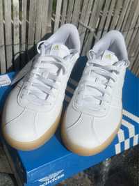 Niwe oryginalne buty adidas