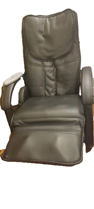 Fotel z masażem masujący