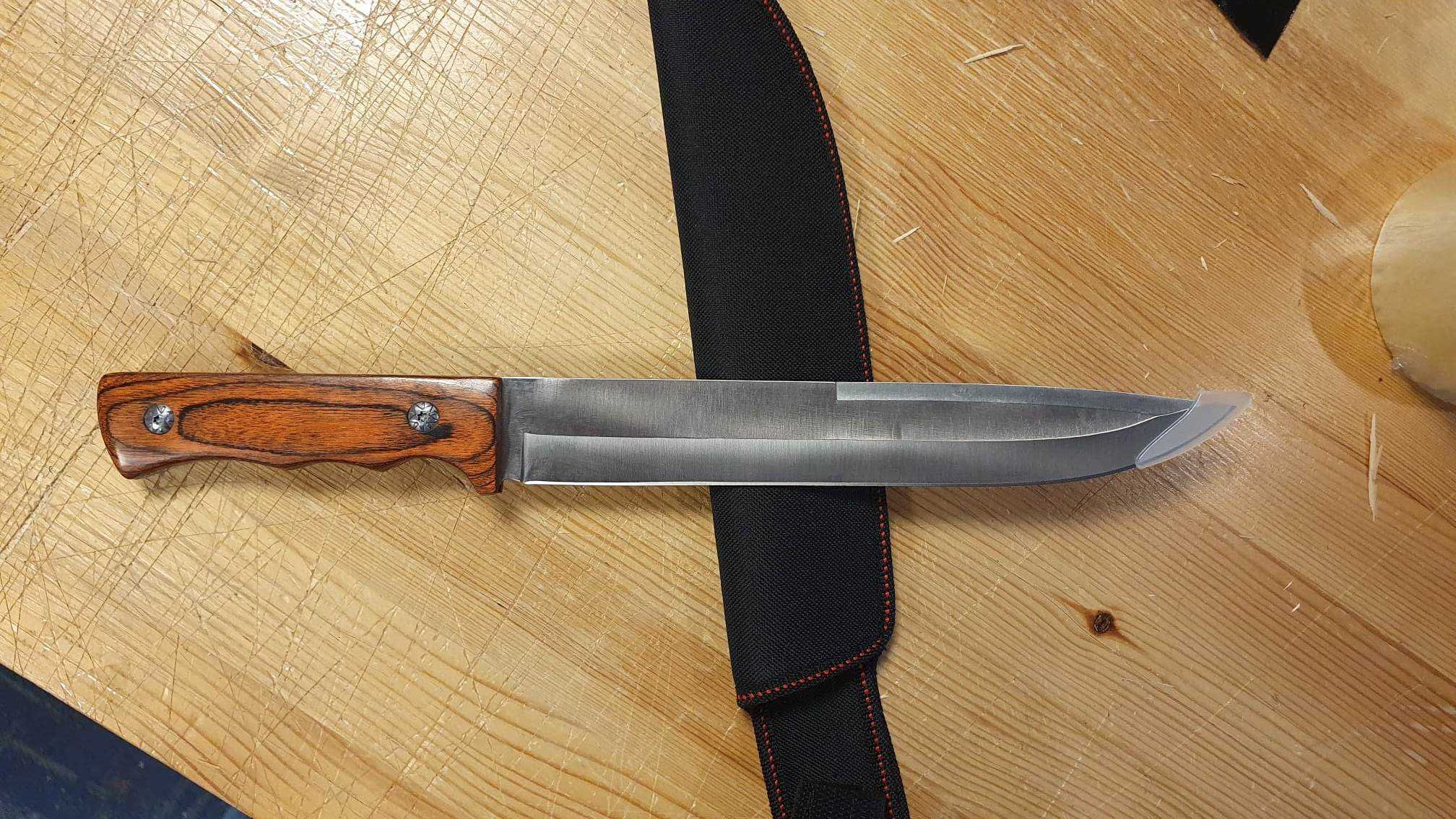Duży Nóż Myśliwski 37,5cm Długości z Pokrowcem Taktyczny Survival 219B