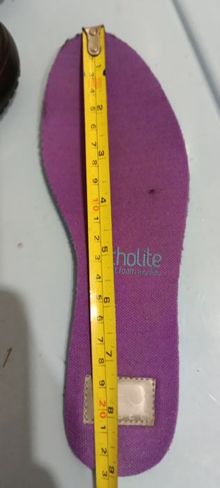 Жіночі зимові чоботи adidas