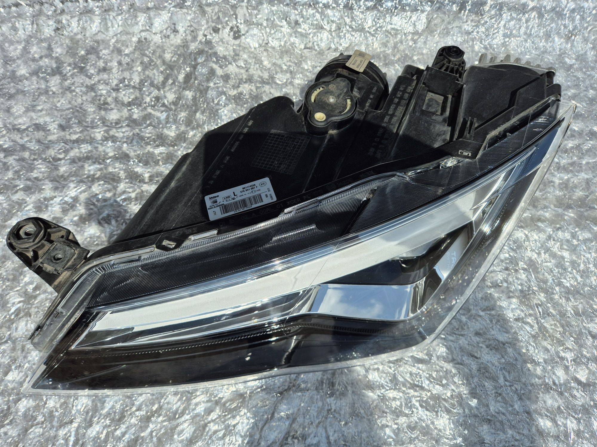 Lampa przod przednia Reflektor Full led Seat Ateca
