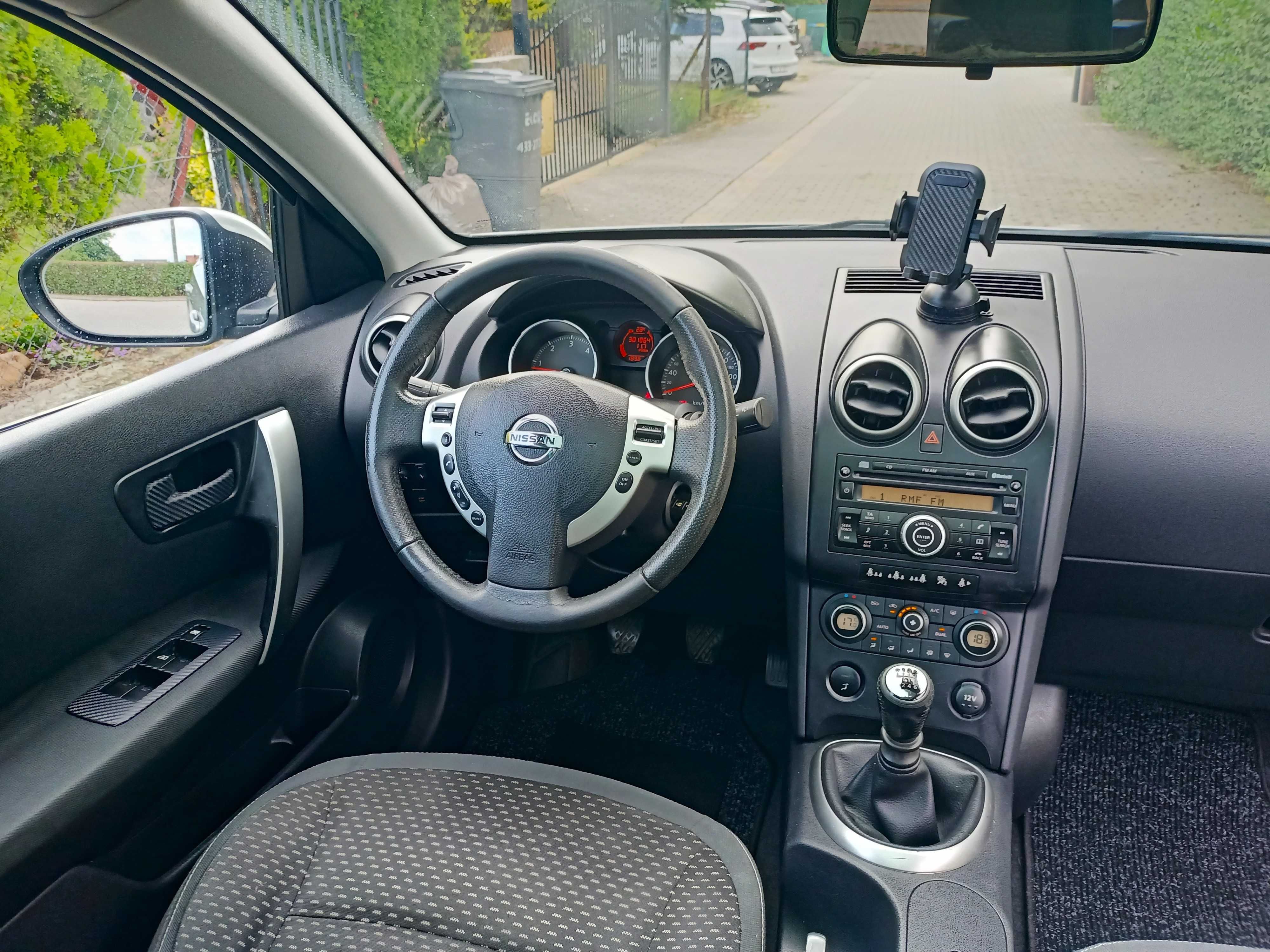 Ładny SUV Nissan Qashqai+2 Panorama 2.0 Dci 150KM 7 Osobowy Alu 17