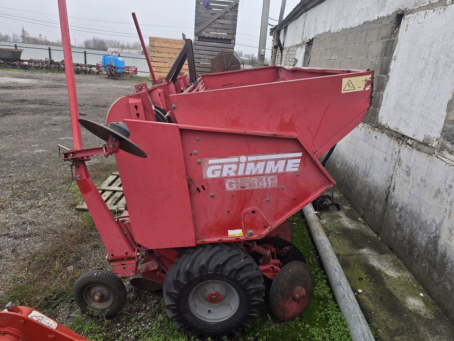 Продам картоплесажалку+ фрезерний окучник