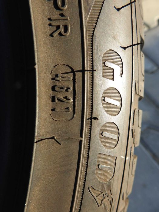2x GOODYEAR ULTRA Grip Performance+ 245/45r18 100V 21rok 2x7,5mm