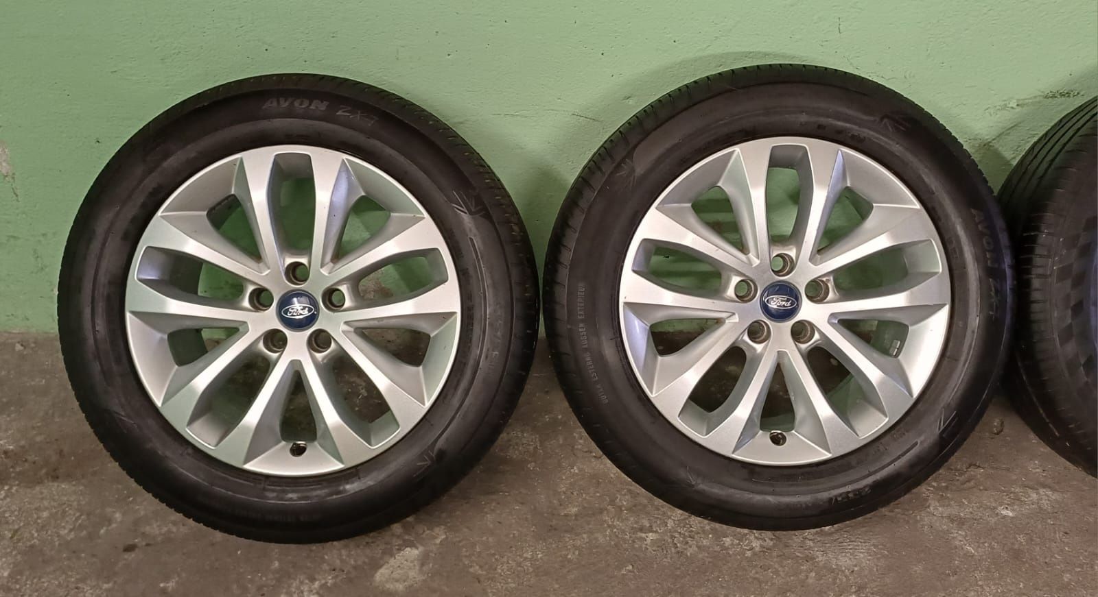 Koła alufelgi alusy felgi Ford R17 235/55 R17 Kuga S-Max 2024 lato