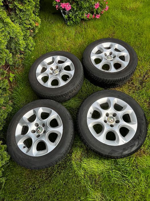 Koła 16" z oponami zimowymi / Alfa romeo 159