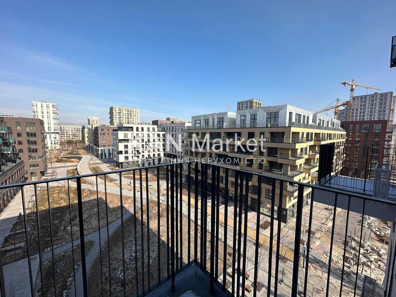 Продаж квартири 117,4 м² з високими стелями у Файна Таун