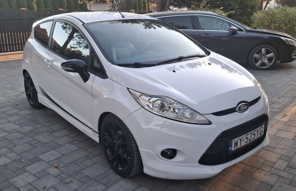 Ford Fiesta mk7 Sport 1.6 benzyna ST-line Individual