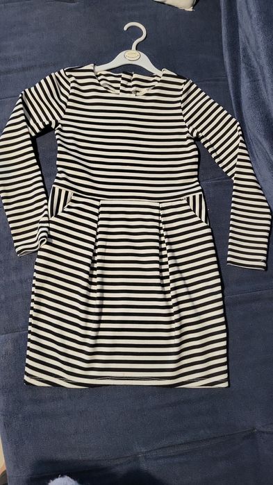 sukienka w paski długi rękaw H&M 122/128