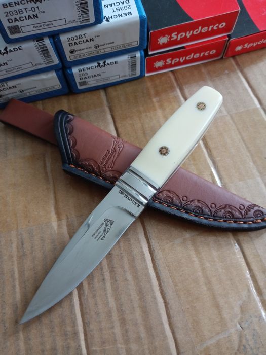 Nóż Biała noc. r. w. loveless marmur m390
