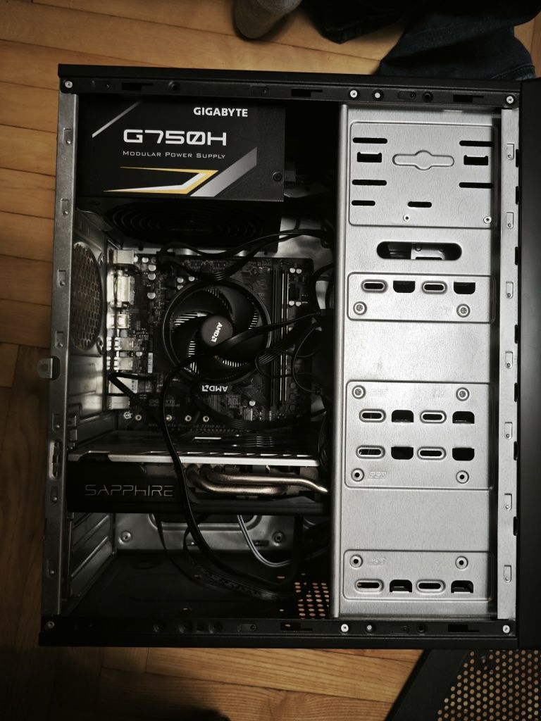 Продам ПК Ryzen 3 1200 Radeon RX570 4gb