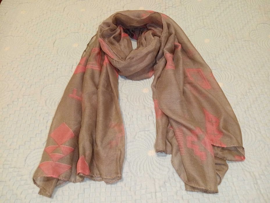 Lenços variados. Como Novos.