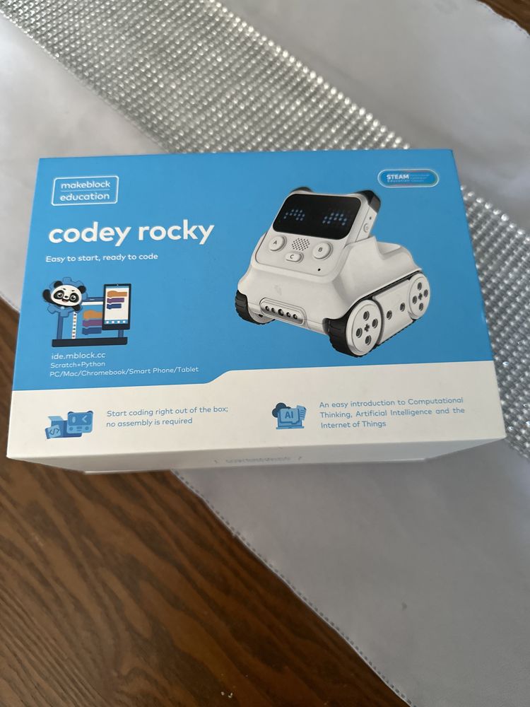 Robot Codey Rocky