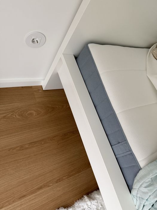 Cama IKEA (como nova)