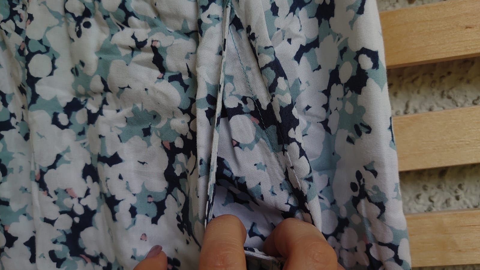 Spódnica spódniczka w kwiaty błękit r 42