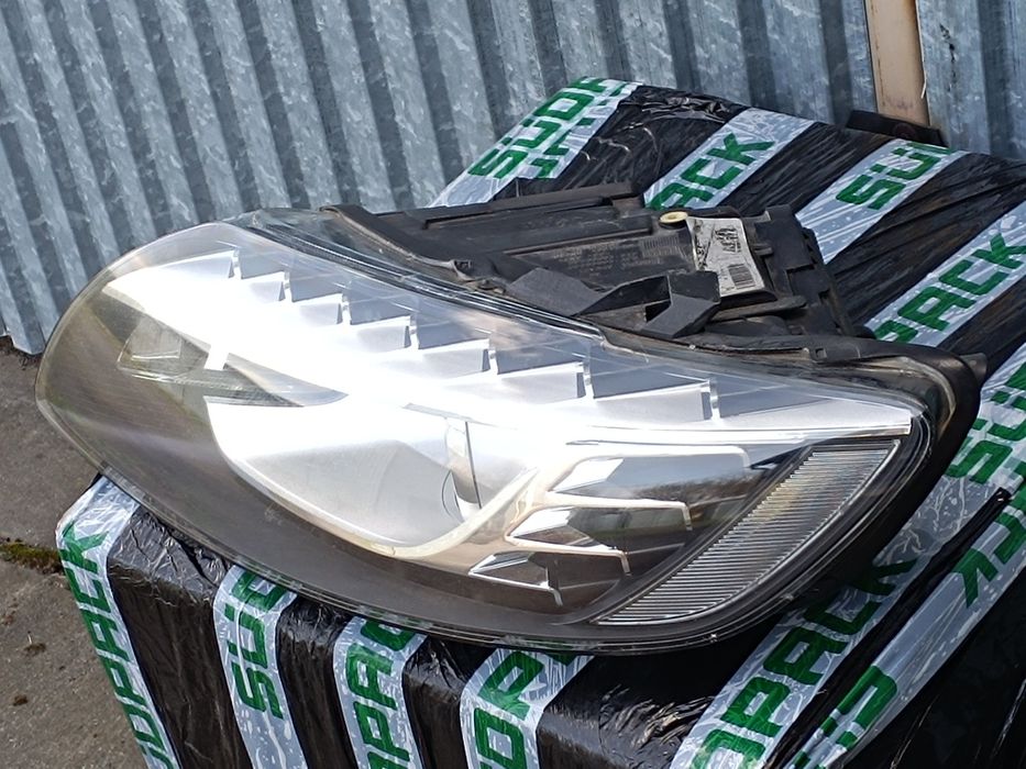 Audi Q7 LIFT 4L0 Bi Xenon LED Skrętny Lewy przód
