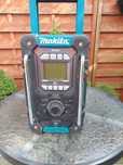 Makita radio dmr 300 bluetooth