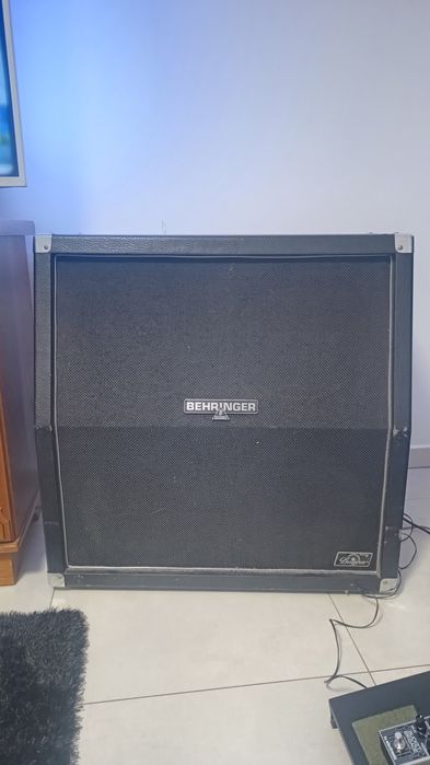 Kolumna Behringer BG412V