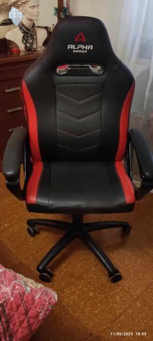 Cadeira de escritório usada estado como nova