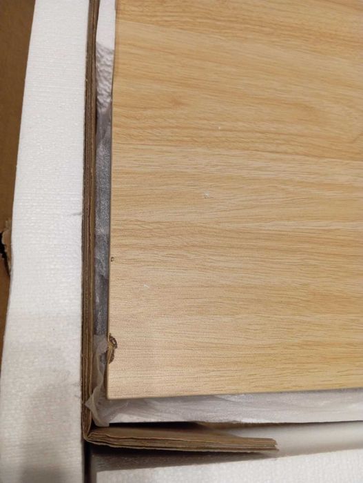 Wyspa kuchenna na kółkach z półką i szafką