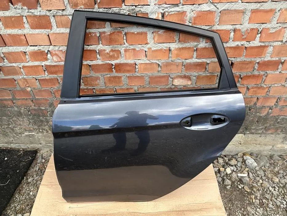 drzwi tył tylne lewe Ford Fiesta mk7